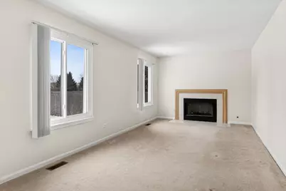 1927 Crossing Court, Naperville, IL 60540 - Photo 4