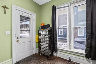 450 Villa St, Elgin, IL 60120 - Photo 6