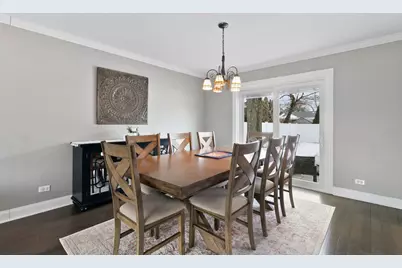 9212 S Komensky Avenue, Oak Lawn, IL 60453 - Photo 4