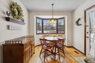 7930 W Lakeview Ct, Palos Heights, IL 60463 - Photo 8