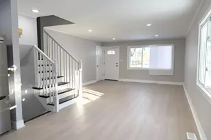 305 Winnebago St, Park Forest, IL 60466 - Photo 6