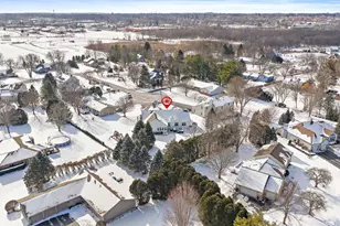 560 Ellen Ct, Woodstock, IL 60098 - Photo 44