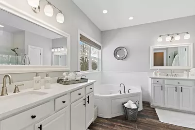 560 Ellen Court, Woodstock, IL 60098 - Photo 20