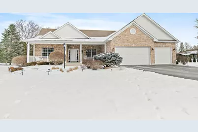 560 Ellen Court, Woodstock, IL 60098 - Photo 1