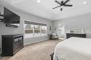 560 Ellen Ct, Woodstock, IL 60098 - Photo 18