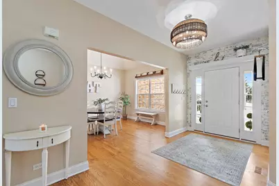 560 Ellen Court, Woodstock, IL 60098 - Photo 4