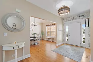 560 Ellen Ct, Woodstock, IL 60098 - Photo 4