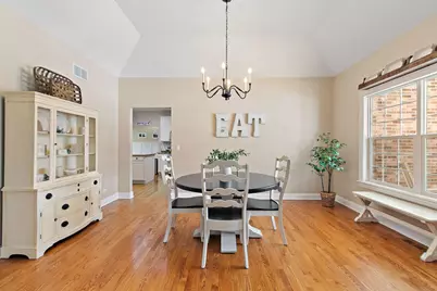 560 Ellen Court, Woodstock, IL 60098 - Photo 6