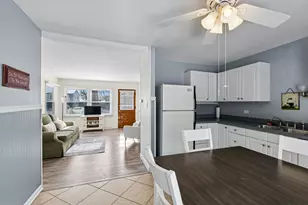 8926 Fairway Dr, Orland Park, IL 60462 - Photo 6