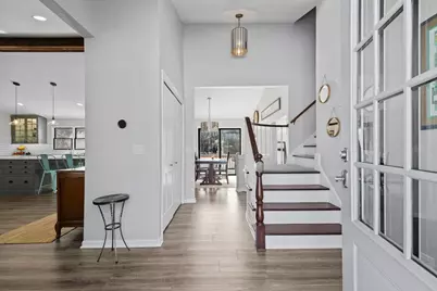 21032 N Crestview Drive, Barrington, IL 60010 - Photo 4