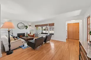 926 S Spring Ave, La Grange, IL 60525 - Photo 4