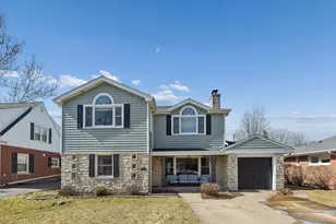 926 S Spring Ave, La Grange, IL 60525 - Photo 1