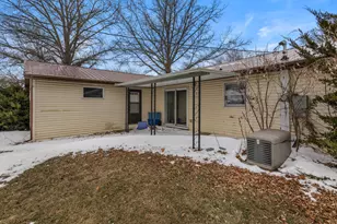 708 S E St, Hammond, IL 61929 - Photo 28