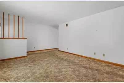 708 S E Street, Hammond, IL 61929 - Photo 6