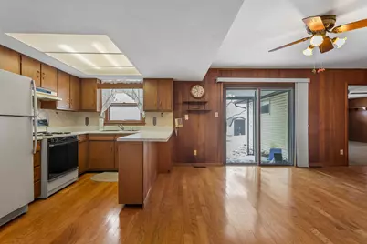 708 S E Street, Hammond, IL 61929 - Photo 8