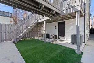 2047 W Homer St, Chicago, IL 60647 - Photo 48