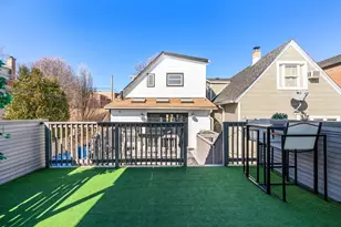 2047 W Homer St, Chicago, IL 60647 - Photo 46