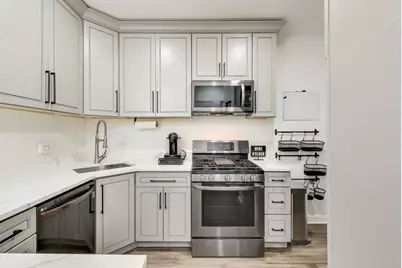 6421 N Greenview Avenue #2W, Chicago, IL 60626 - Photo 4