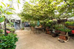 2445 W Rosemont Ave, Chicago, IL 60659 - Photo 8