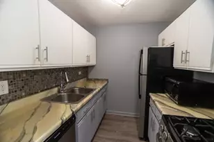 9958 S 84th Terrace, Palos Hills, IL 60465 - Photo 8