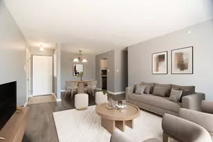 9958 S 84th Terrace, Palos Hills, IL 60465 - Photo 4