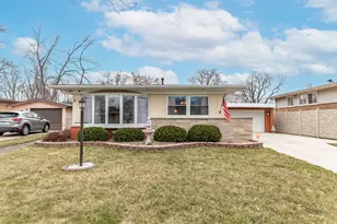 277 May Ct, Chicago Heights, IL 60411 - Photo 1