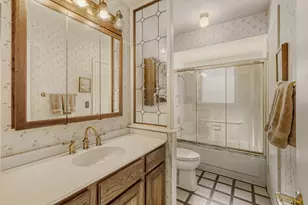 295 Brighton Rd, Elk Grove Village, IL 60007 - Photo 12