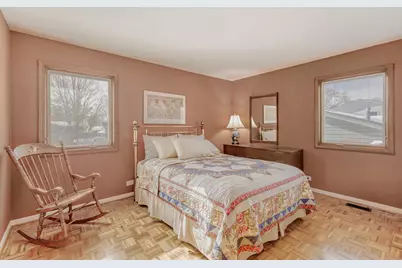 295 Brighton Road, Elk Grove Village, IL 60007 - Photo 10