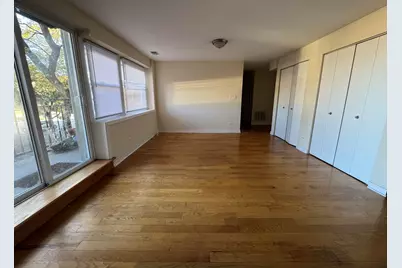 2501 W Bryn Mawr Avenue W #201, Chicago, IL 60659 - Photo 4