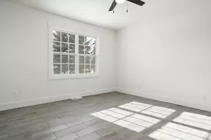 617 E 3rd St, Byron, IL 61010 - Photo 6