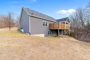 3504 Shadow Wood Ct, Milan, IL 61264 - Photo 6