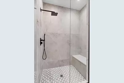 3653 W Barry Avenue #3E, Chicago, IL 60618 - Photo 8