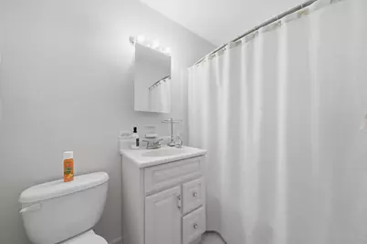 630 Westmoreland Drive, Vernon Hills, IL 60061 - Photo 2