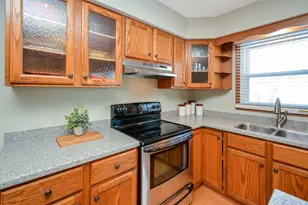 10 Cameron Ct, Bloomington, IL 61704 - Photo 52