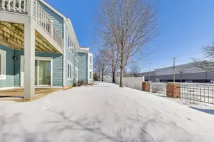 1501 N Courtland Dr, Arlington Heights, IL 60004 - Photo 26