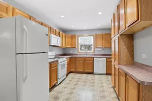 1417 Adams St, Lake in the Hills, IL 60156 - Photo 12