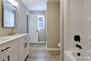 1070 Belle Plaine Ave, Gurnee, IL 60031 - Photo 12