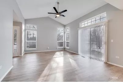 460 Mayflower Lane #1, Bartlett, IL 60103 - Photo 8