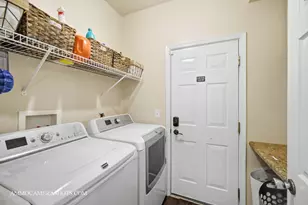 461 Honeysuckle Ln, Yorkville, IL 60560 - Photo 14