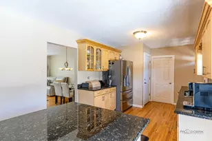 6 Forest Ln, Elk Grove Village, IL 60007 - Photo 12