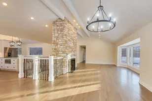 26225 N Hickory Rd, Mundelein, IL 60060 - Photo 6