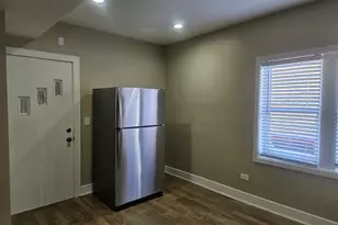 3040 N Cicero Ave, Chicago, IL 60641 - Photo 4