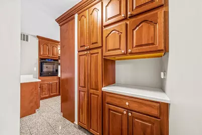 1630 Sheridan Road #6H, Wilmette, IL 60091 - Photo 8