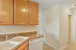 721 Ash Dr, Geneseo, IL 61254 - Photo 10