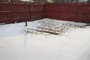 13515 S Baltimore Ave, Chicago, IL 60633 - Photo 12