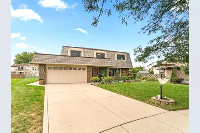 10926 Circle Court, Palos Hills, IL 60465 - Photo 2