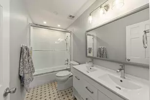 2240 Mecan Dr, Naperville, IL 60564 - Photo 22