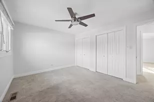 8708 Coventry Dr, Woodridge, IL 60517 - Photo 18