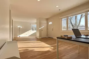 2946 Knollwood Ln, Glenview, IL 60025 - Photo 14