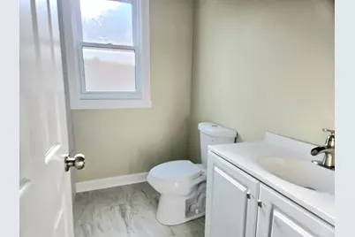 [Address not provided], Berwyn, IL 60402 - Photo 6